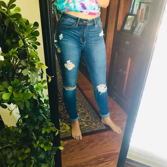 Hollister distressed jeans - Picture 2 of 7